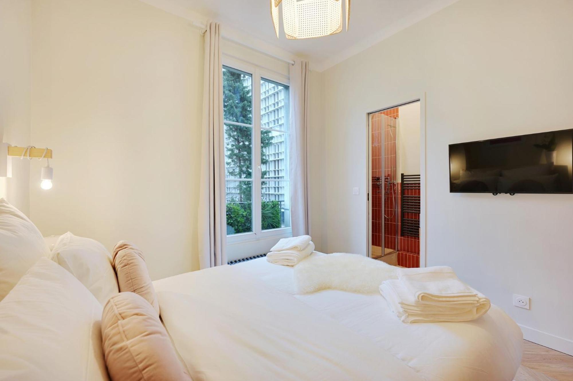 Comfy Suite By Les Maisons De Charloc Homes 布洛涅-比扬古 外观 照片